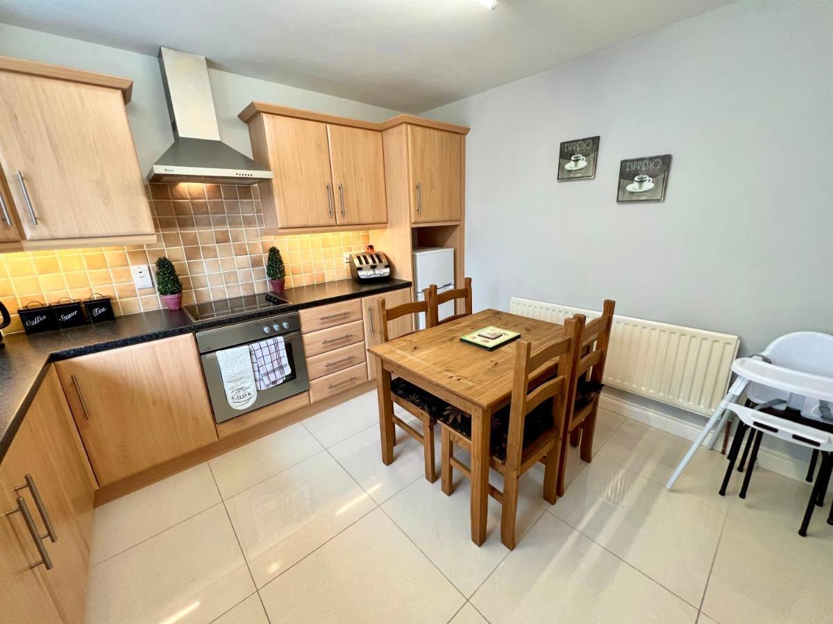 Number 14 Self Catering, Portrush, Northern Ireland Eksteriør billede
